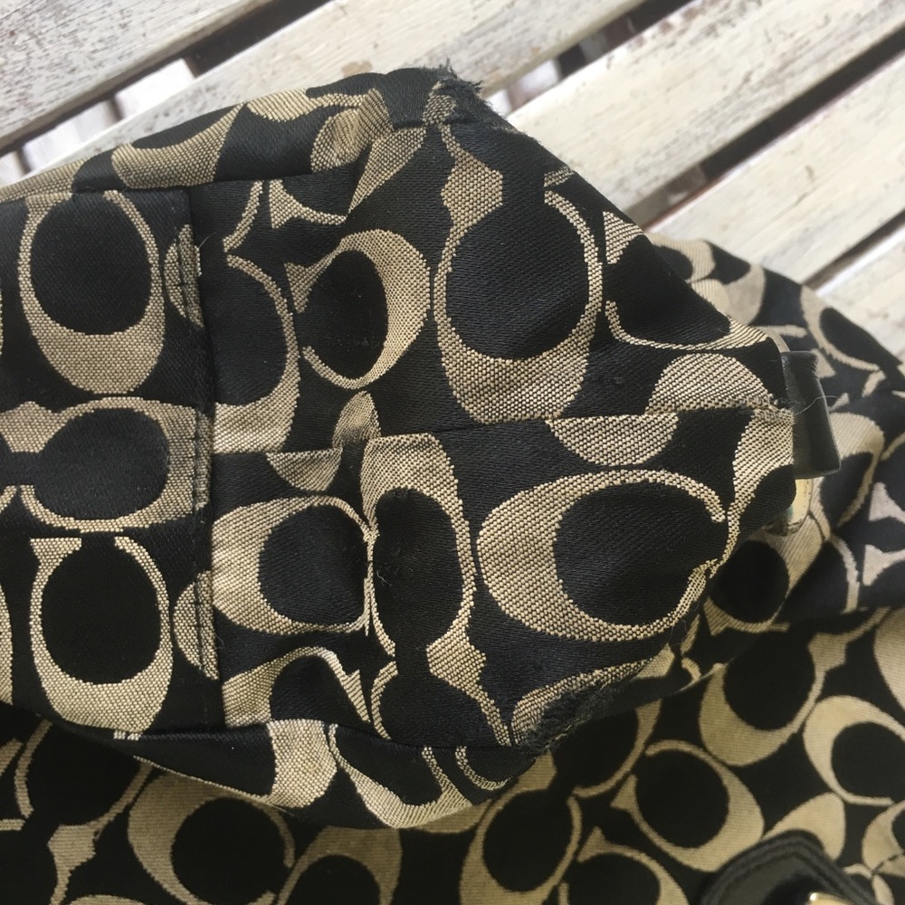 Authentic Coach Purse - Picture 4 of 5